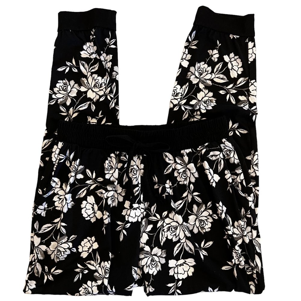 Like new! Super soft! See You Monday LA Black & White Floral Joggers Sz L - Picture 4 of 9